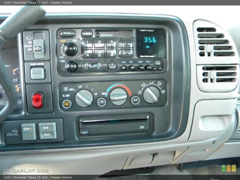 Pewter Interior Controls for the 1997 Chevrolet Tahoe LT 4x4 #40649738