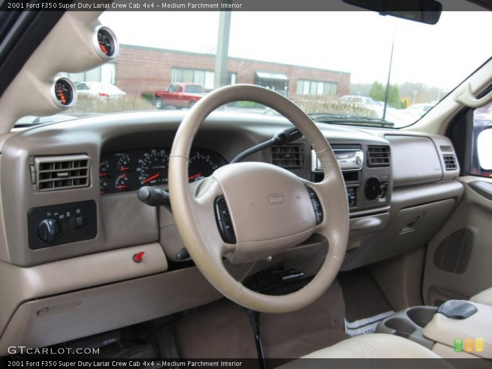 Medium Parchment Interior Photo for the 2001 Ford F350 Super Duty Lariat Crew Cab 4x4 #40650123