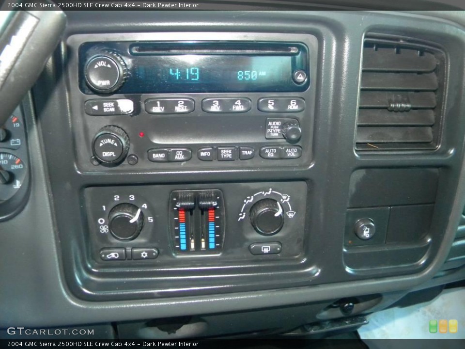 Dark Pewter Interior Controls for the 2004 GMC Sierra 2500HD SLE Crew Cab 4x4 #40652211