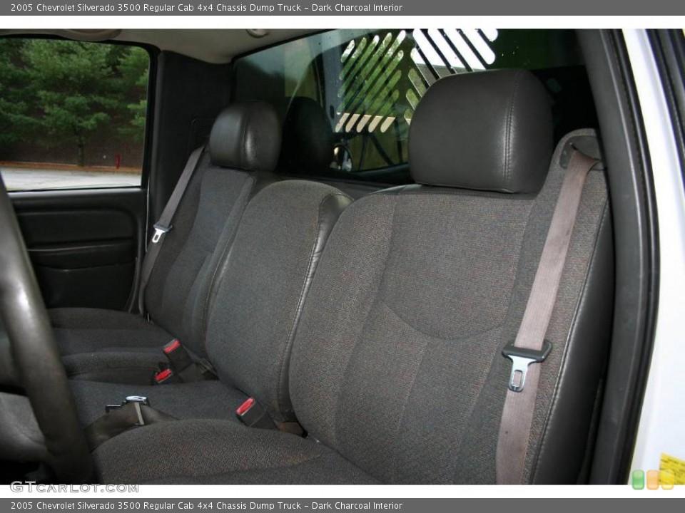 Dark Charcoal Interior Photo for the 2005 Chevrolet Silverado 3500 Regular Cab 4x4 Chassis Dump Truck #40656086