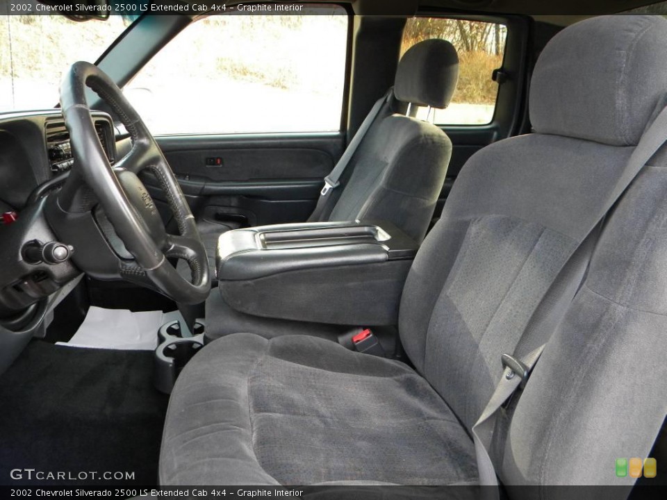 Graphite Interior Photo for the 2002 Chevrolet Silverado 2500 LS Extended Cab 4x4 #40656543