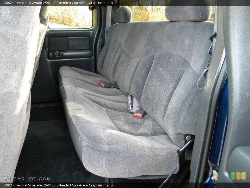 Graphite Interior Photo for the 2002 Chevrolet Silverado 2500 LS Extended Cab 4x4 #40656551