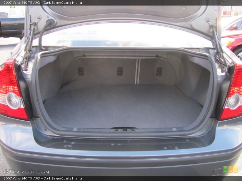 Dark Beige/Quartz Interior Trunk for the 2007 Volvo S40 T5 AWD #40662099