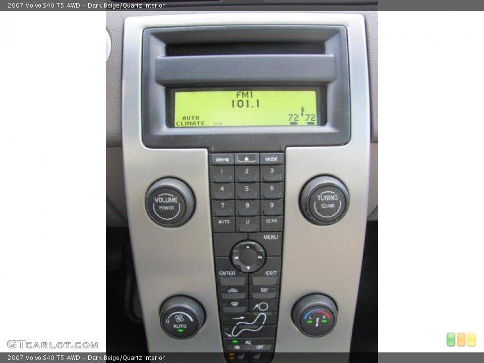 Dark Beige/Quartz Interior Controls for the 2007 Volvo S40 T5 AWD #40662135