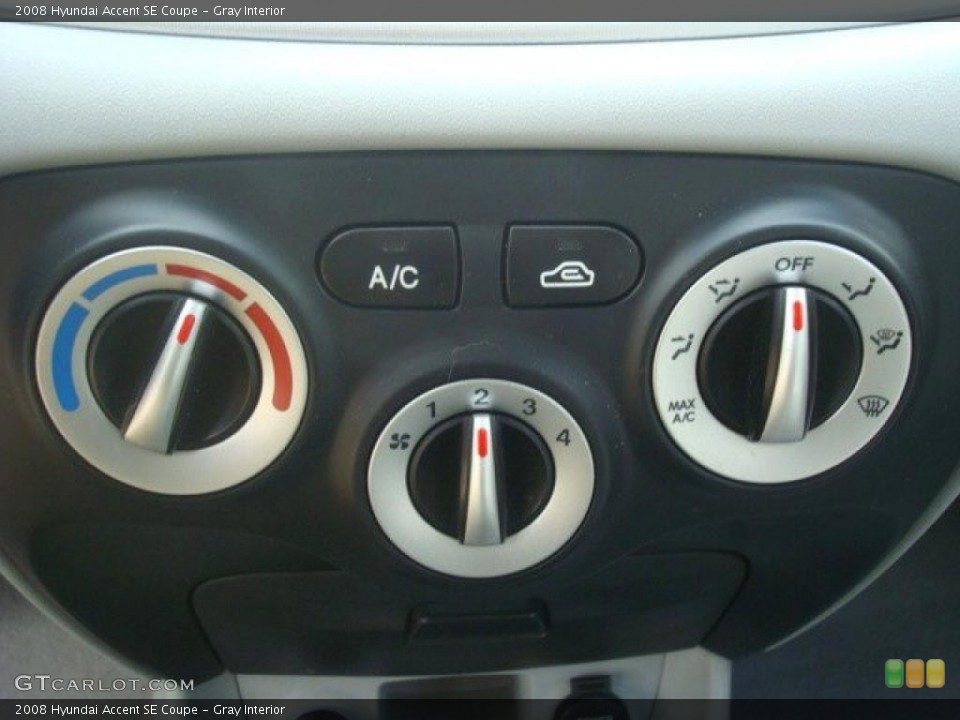 Gray Interior Controls for the 2008 Hyundai Accent SE Coupe #40671262