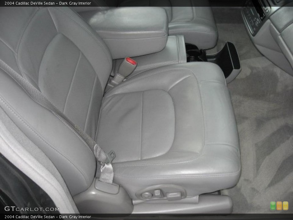 Dark Gray Interior Photo for the 2004 Cadillac DeVille Sedan #40676526
