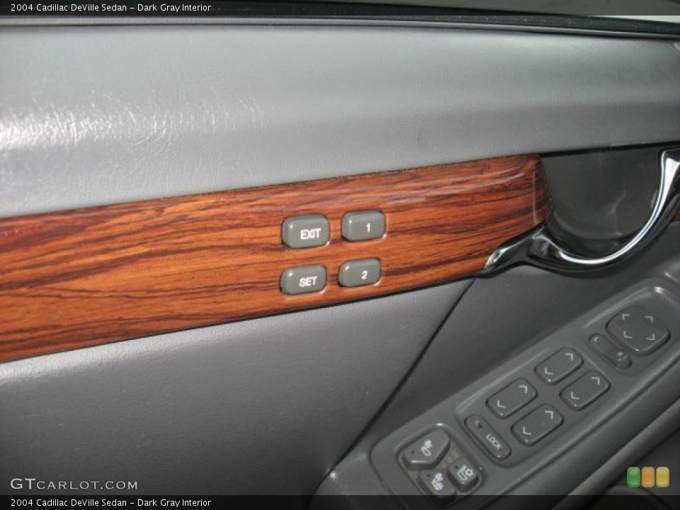 Dark Gray Interior Controls for the 2004 Cadillac DeVille Sedan #40676654
