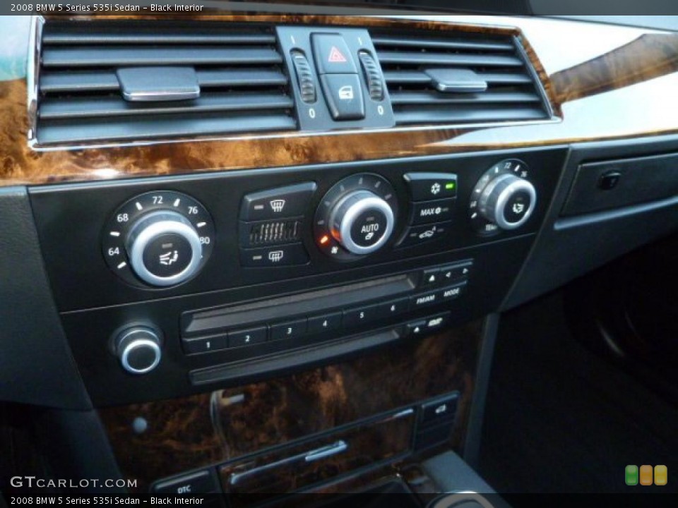 Black Interior Controls for the 2008 BMW 5 Series 535i Sedan #40677234