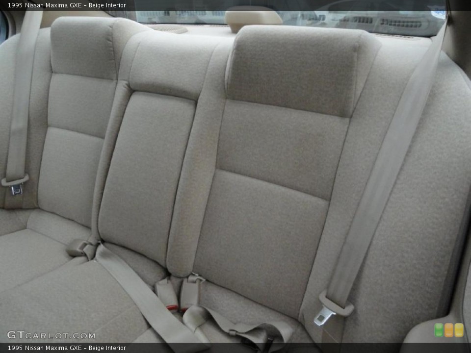 Beige Interior Photo for the 1995 Nissan Maxima GXE #40677742