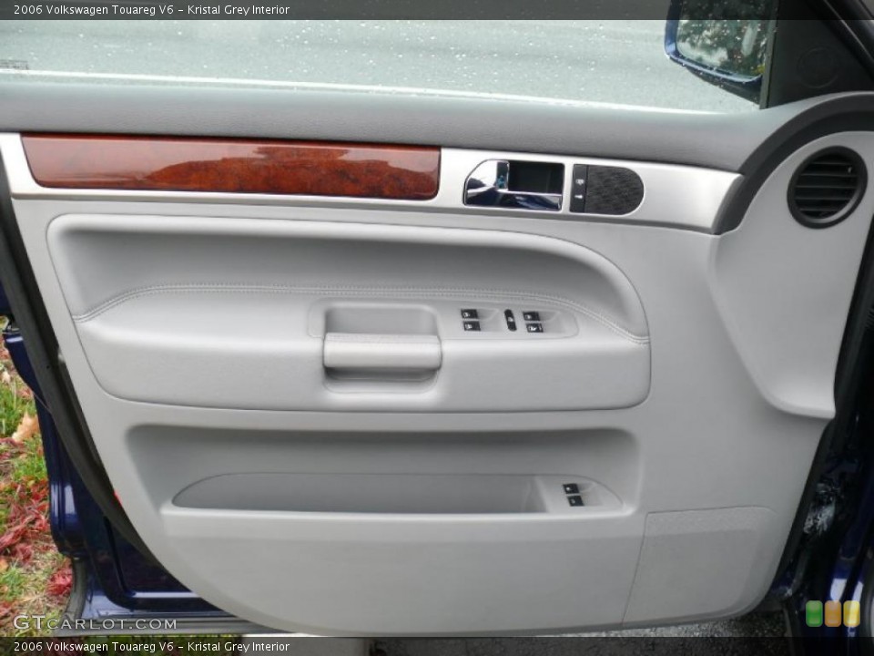 Kristal Grey Interior Door Panel for the 2006 Volkswagen Touareg V6 #40677890