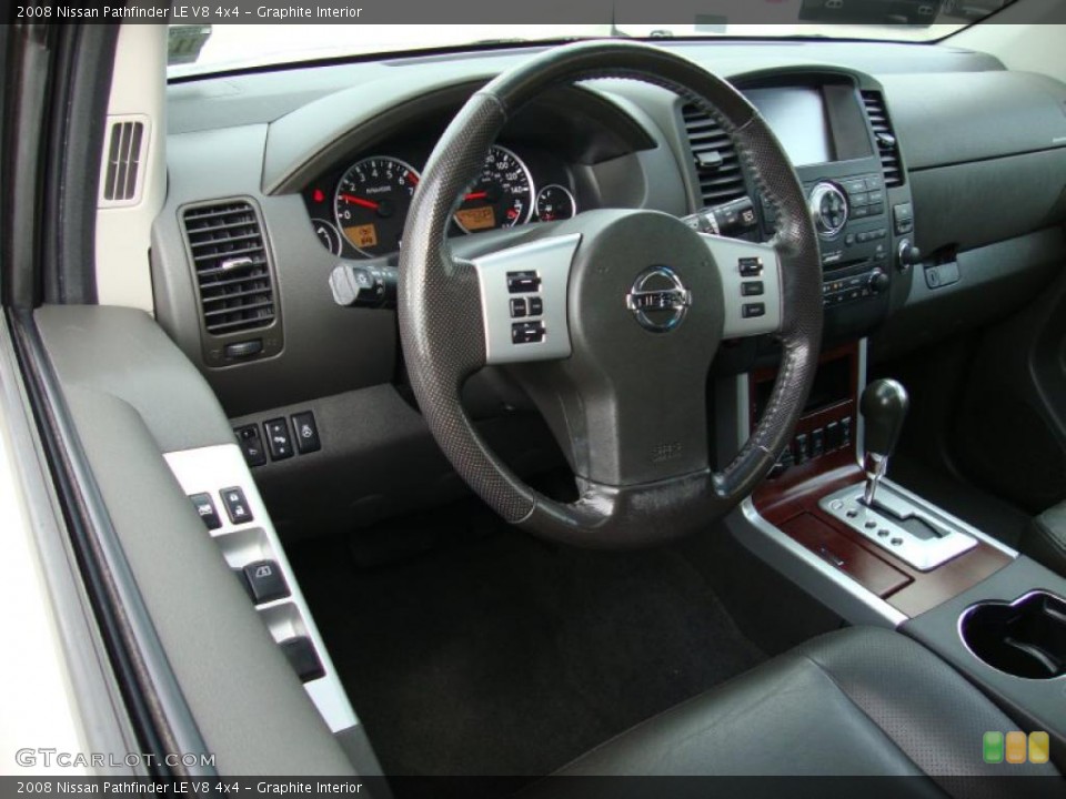 Graphite Interior Photo for the 2008 Nissan Pathfinder LE V8 4x4 #40678966