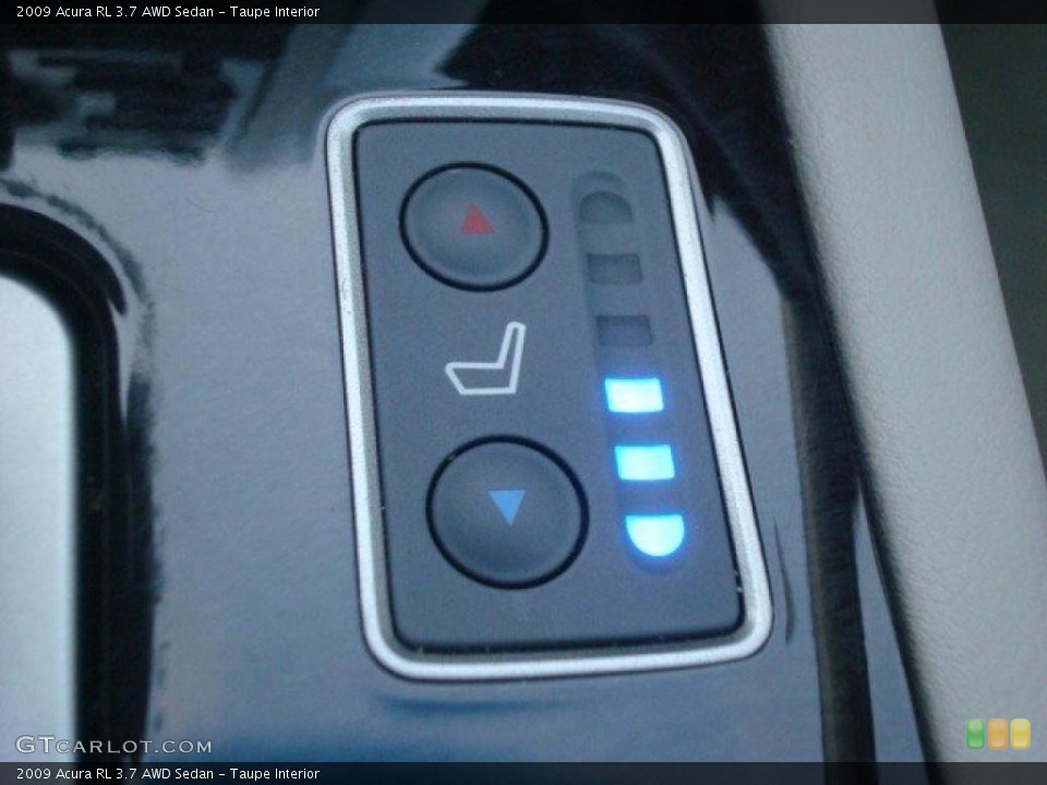 Taupe Interior Controls for the 2009 Acura RL 3.7 AWD Sedan #40691438