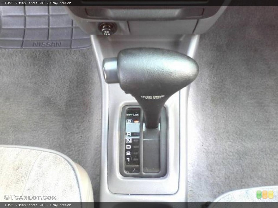 Gray 1995 Nissan Sentra Interiors