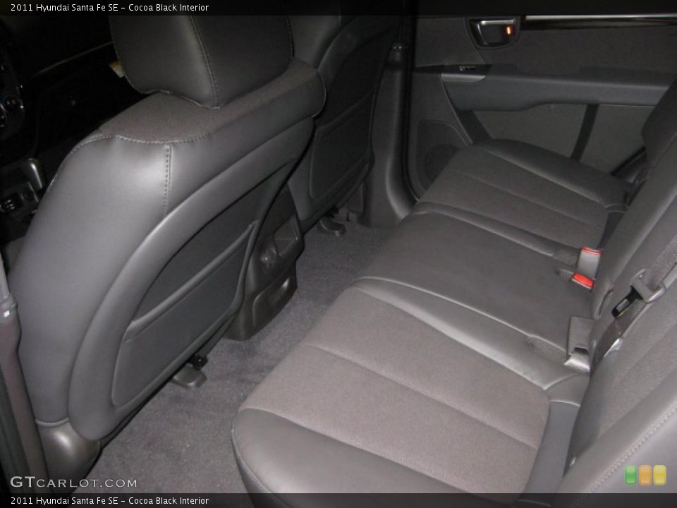 Cocoa Black Interior Photo for the 2011 Hyundai Santa Fe SE #40706673