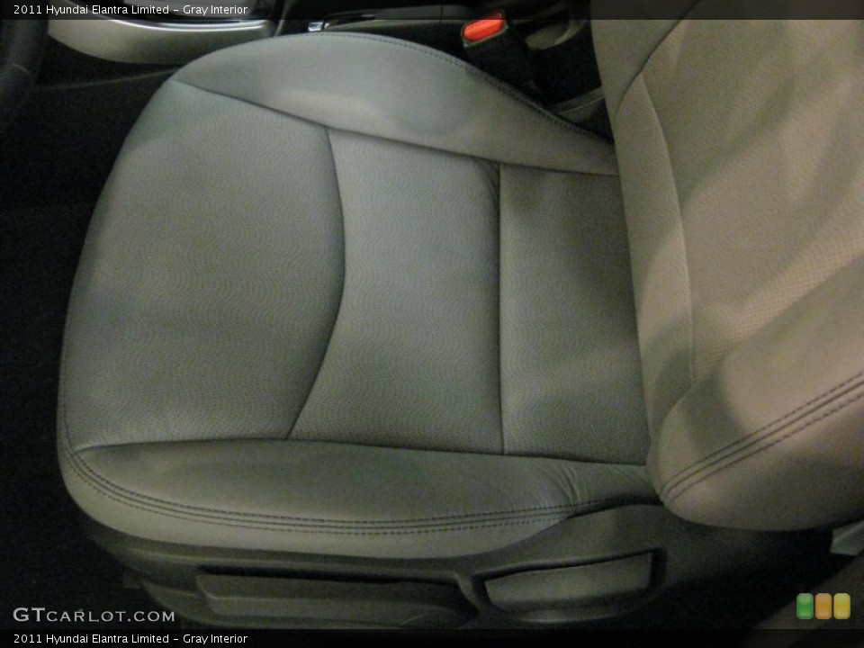 Gray Interior Photo for the 2011 Hyundai Elantra Limited #40707889
