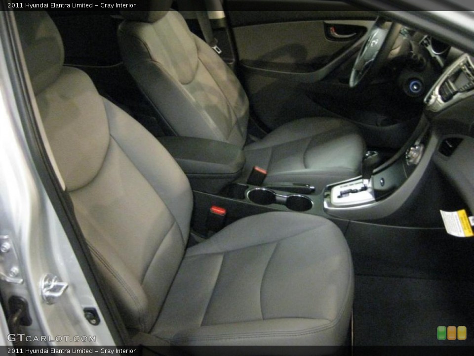 Gray Interior Photo for the 2011 Hyundai Elantra Limited #40707969