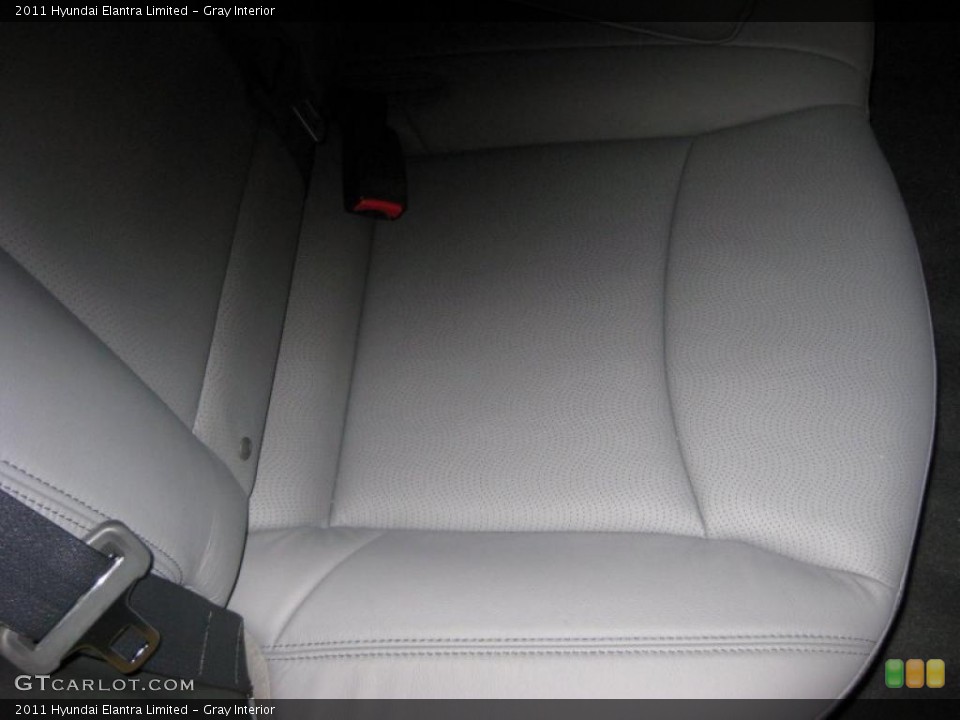 Gray Interior Photo for the 2011 Hyundai Elantra Limited #40708037