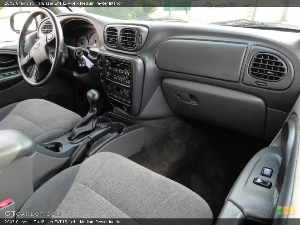 Medium Pewter Interior Dashboard for the 2003 Chevrolet TrailBlazer EXT LS 4x4 #40708693