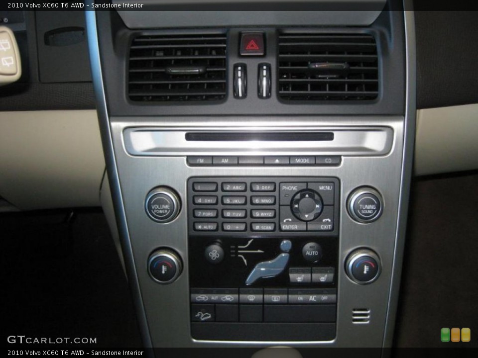 Sandstone Interior Controls for the 2010 Volvo XC60 T6 AWD #40709181