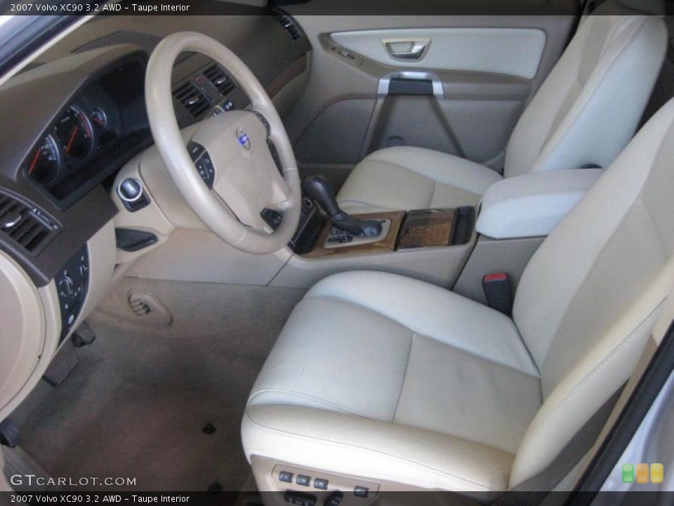 Taupe Interior Photo for the 2007 Volvo XC90 3.2 AWD #40709685