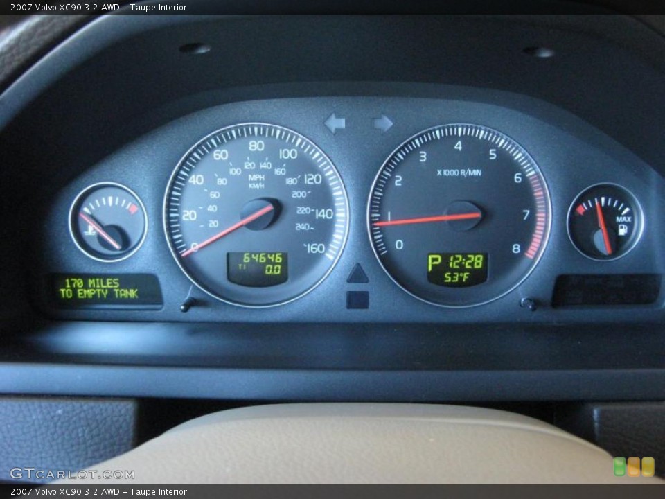 Taupe Interior Gauges for the 2007 Volvo XC90 3.2 AWD #40709753