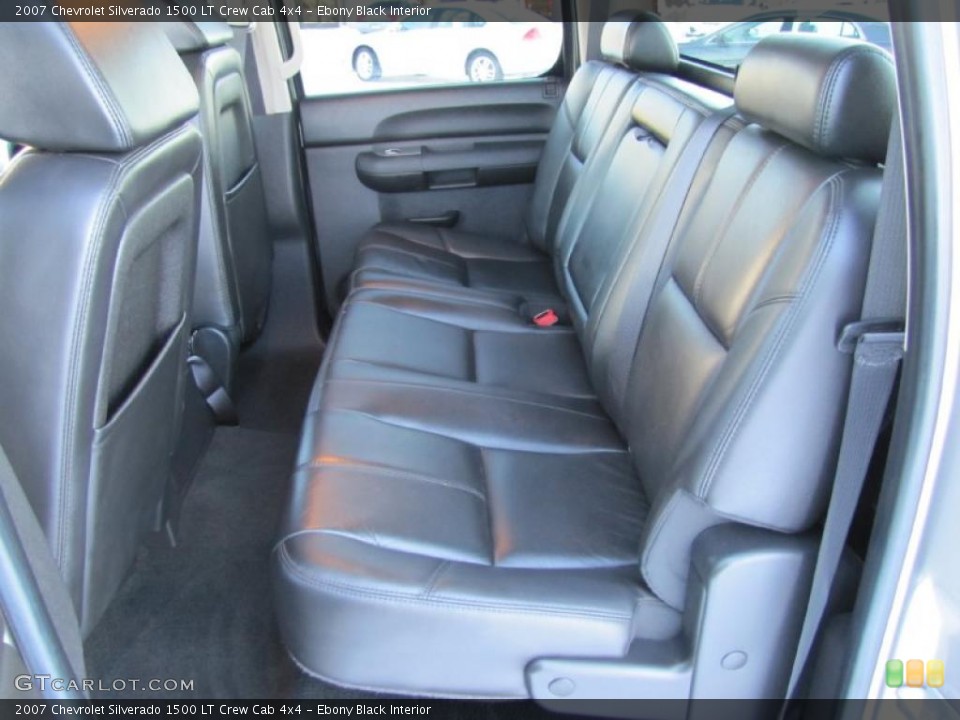 Ebony Black Interior Photo for the 2007 Chevrolet Silverado 1500 LT Crew Cab 4x4 #40711718