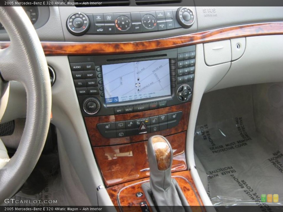 Ash Interior Controls for the 2005 Mercedes-Benz E 320 4Matic Wagon #40715122