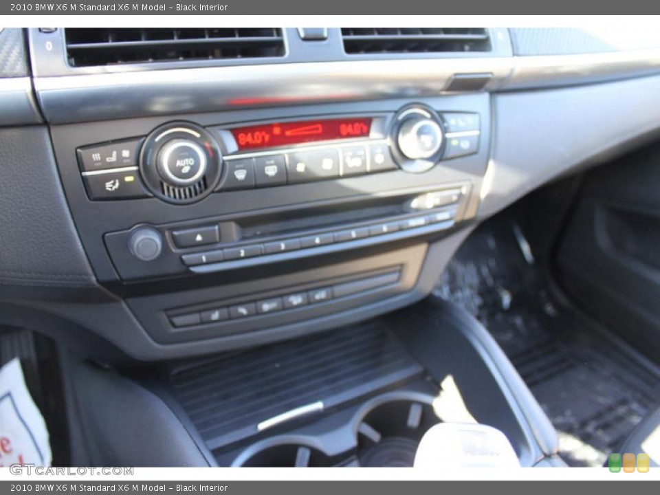 Black Interior Controls for the 2010 BMW X6 M  #40716030