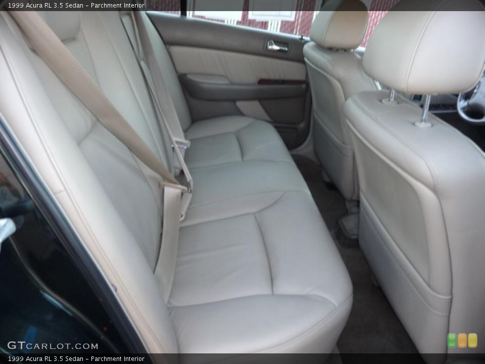 Parchment Interior Photo for the 1999 Acura RL 3.5 Sedan #40724610