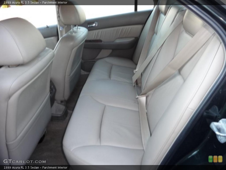 Parchment Interior Photo for the 1999 Acura RL 3.5 Sedan #40724626