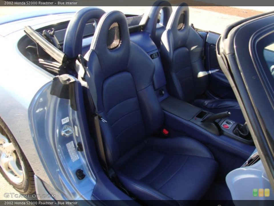 Blue Interior Photo for the 2002 Honda S2000 Roadster #40724814