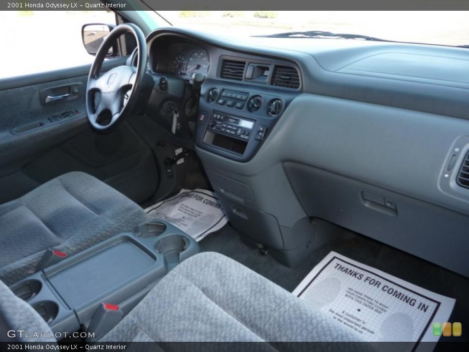 Quartz Interior Photo for the 2001 Honda Odyssey LX #40725722