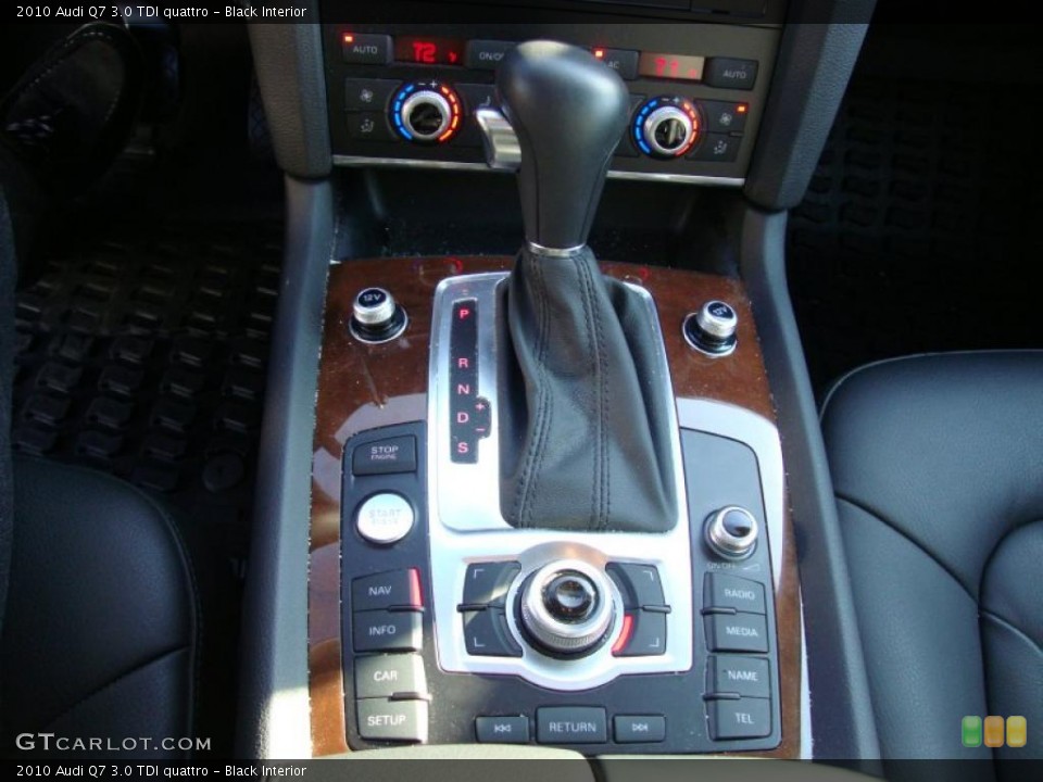 Black Interior Transmission for the 2010 Audi Q7 3.0 TDI quattro #40725850