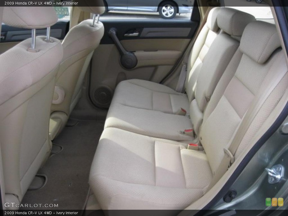 Ivory Interior Photo for the 2009 Honda CR-V LX 4WD #40729323
