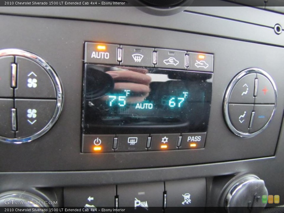Ebony Interior Controls for the 2010 Chevrolet Silverado 1500 LT Extended Cab 4x4 #40731191