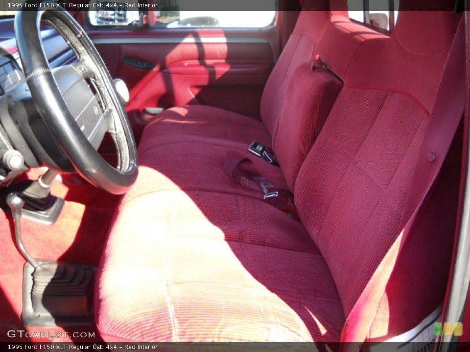 Red Interior Photo for the 1995 Ford F150 XLT Regular Cab 4x4 #40739019