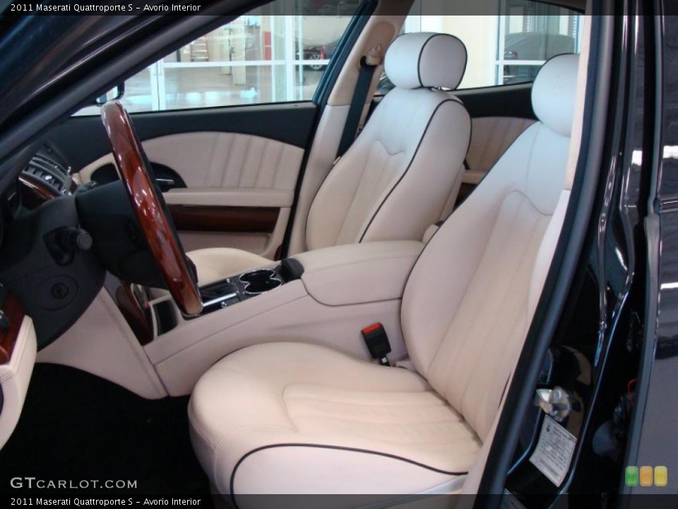 Avorio Interior Photo for the 2011 Maserati Quattroporte S #40745580