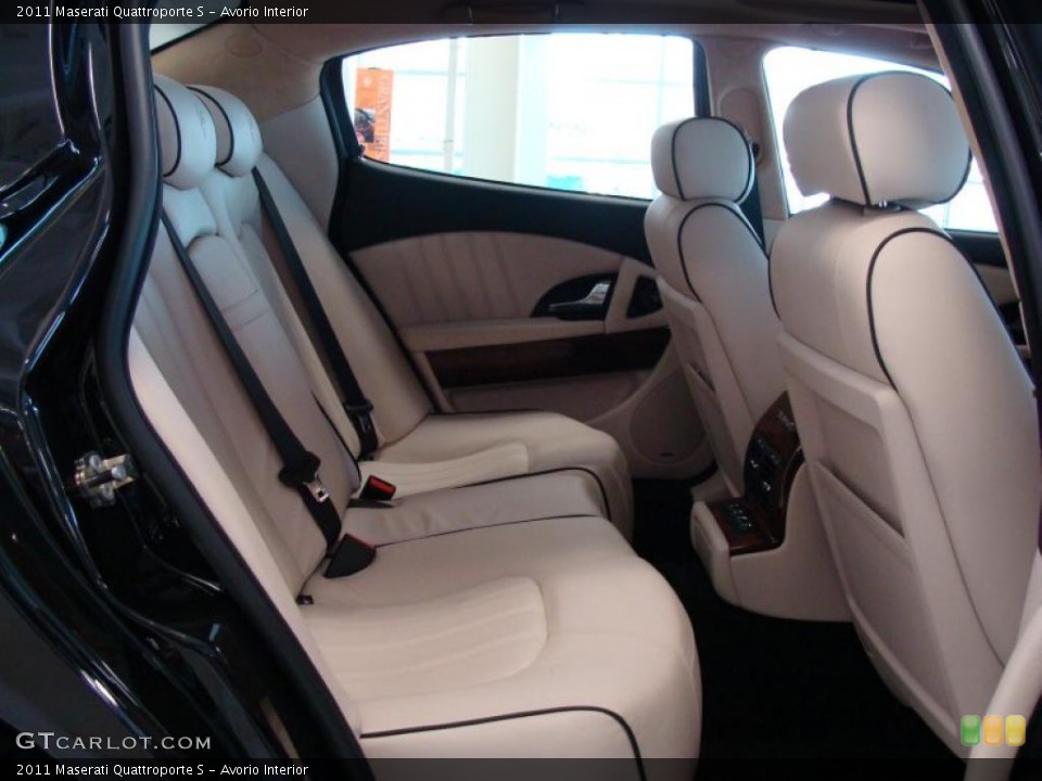 Avorio Interior Photo for the 2011 Maserati Quattroporte S #40745604