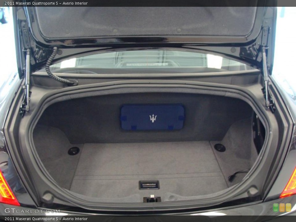 Avorio Interior Trunk for the 2011 Maserati Quattroporte S #40745660