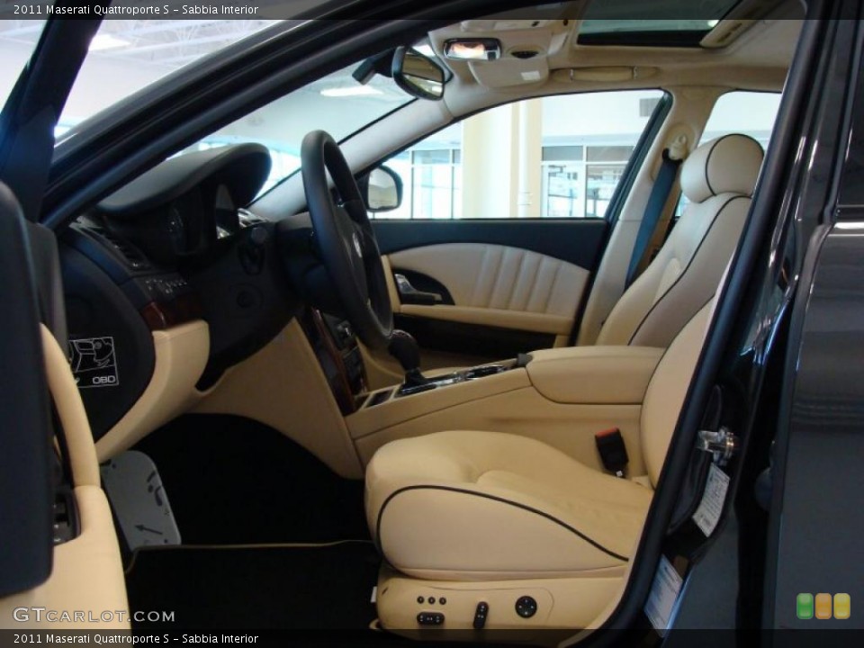 Sabbia Interior Photo for the 2011 Maserati Quattroporte S #40745860