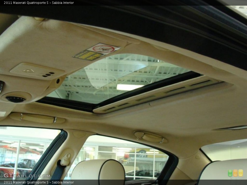 Sabbia Interior Sunroof for the 2011 Maserati Quattroporte S #40746040