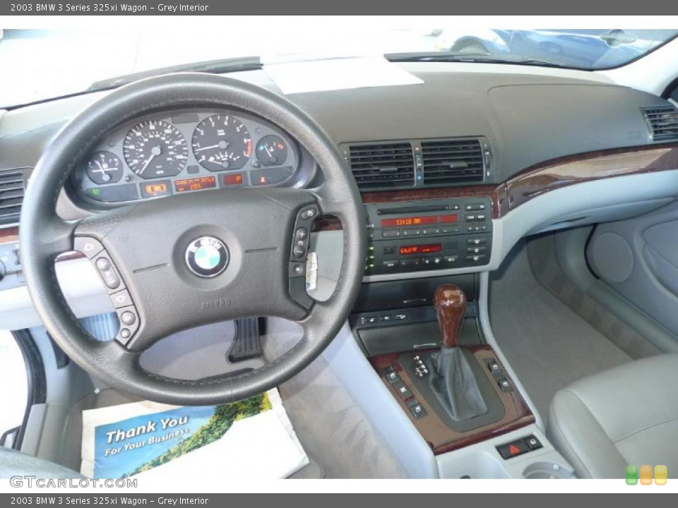 Grey Interior Dashboard for the 2003 BMW 3 Series 325xi Wagon #40749178