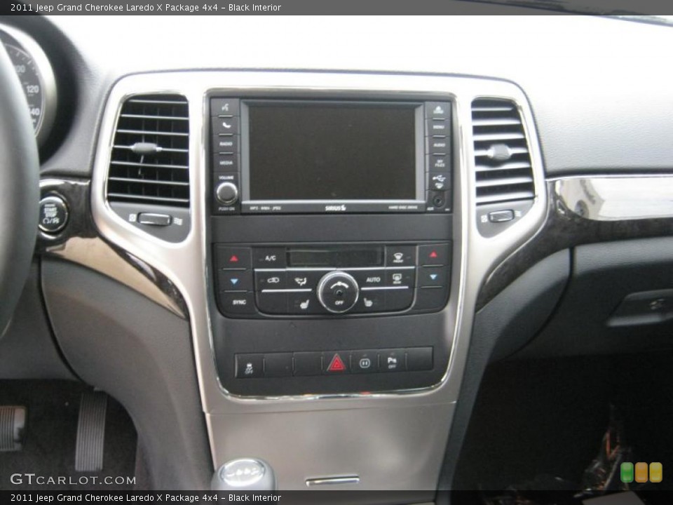 Black Interior Navigation for the 2011 Jeep Grand Cherokee Laredo X Package 4x4 #40750712
