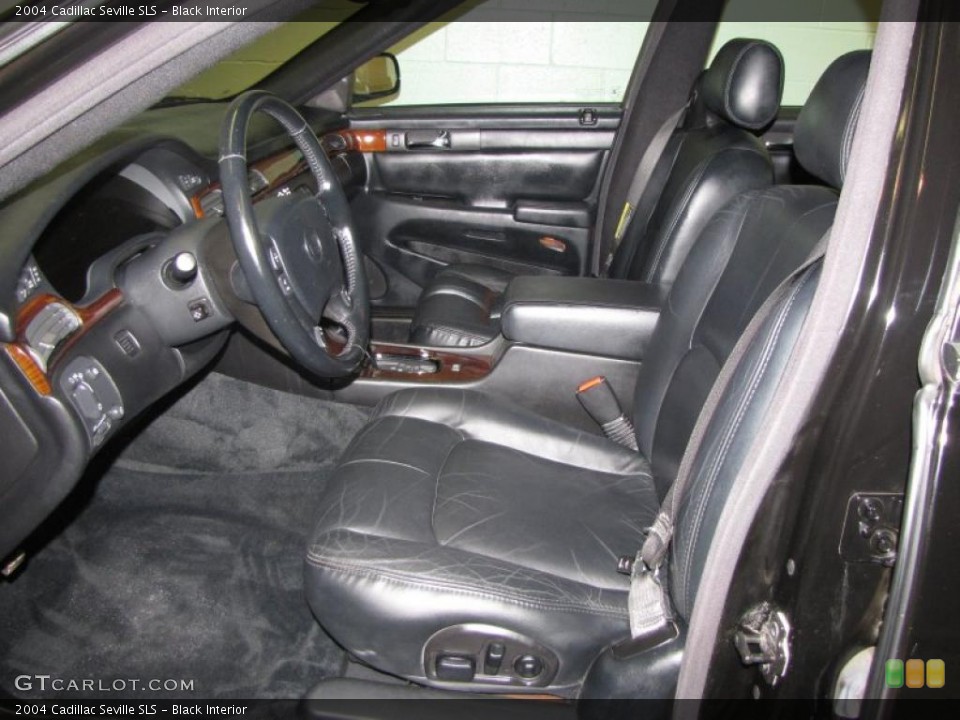 Black Interior Photo for the 2004 Cadillac Seville SLS #40753715