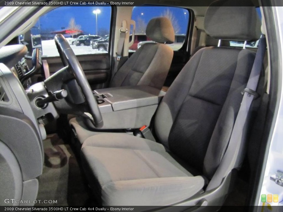 Ebony Interior Photo for the 2009 Chevrolet Silverado 3500HD LT Crew Cab 4x4 Dually #40755035