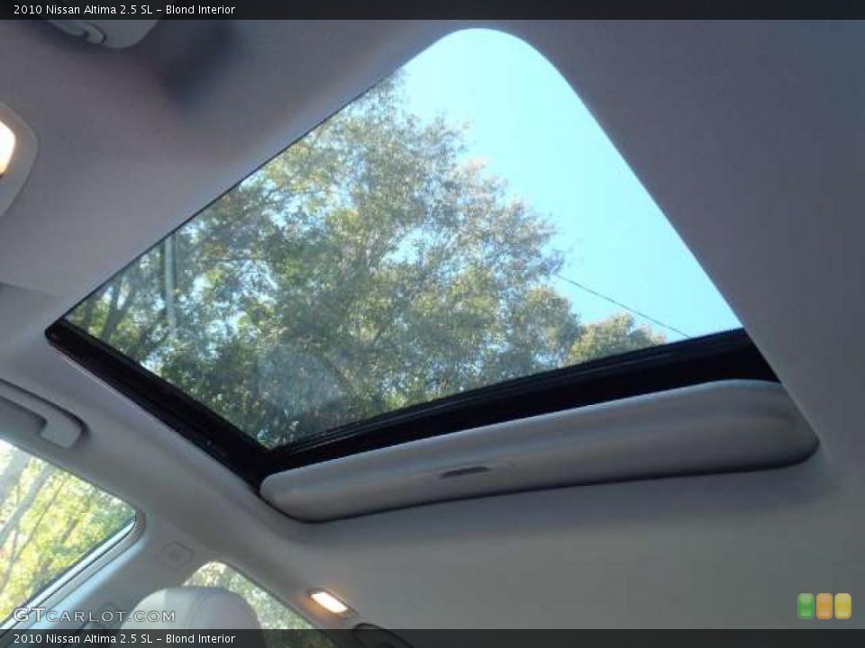 Blond Interior Sunroof for the 2010 Nissan Altima 2.5 SL #40757191