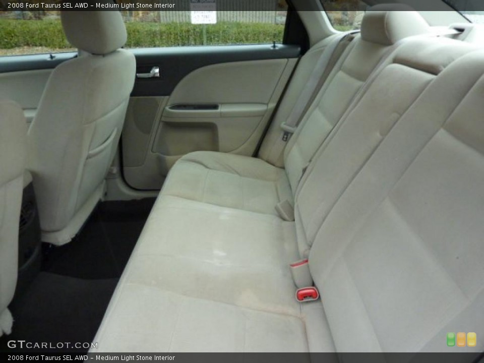 Medium Light Stone Interior Photo for the 2008 Ford Taurus SEL AWD #40759927