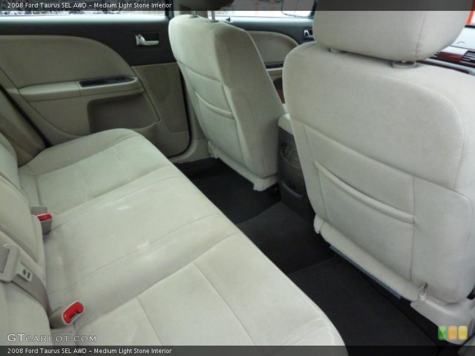 Medium Light Stone Interior Photo for the 2008 Ford Taurus SEL AWD #40759975