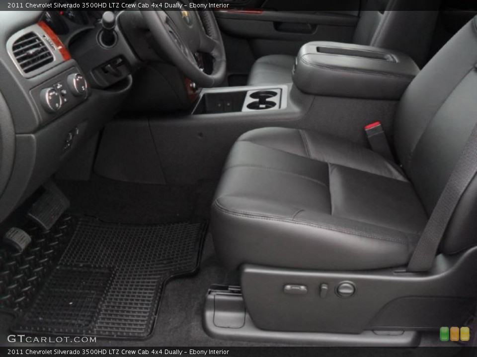Ebony Interior Photo for the 2011 Chevrolet Silverado 3500HD LTZ Crew Cab 4x4 Dually #40770215
