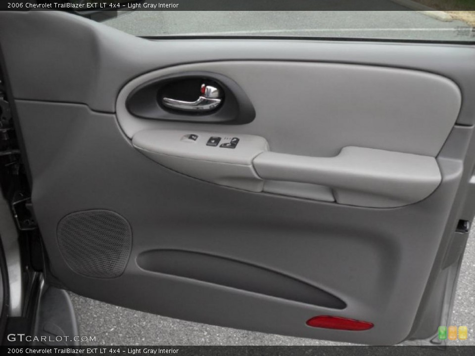 Light Gray Interior Door Panel for the 2006 Chevrolet TrailBlazer EXT LT 4x4 #40777299